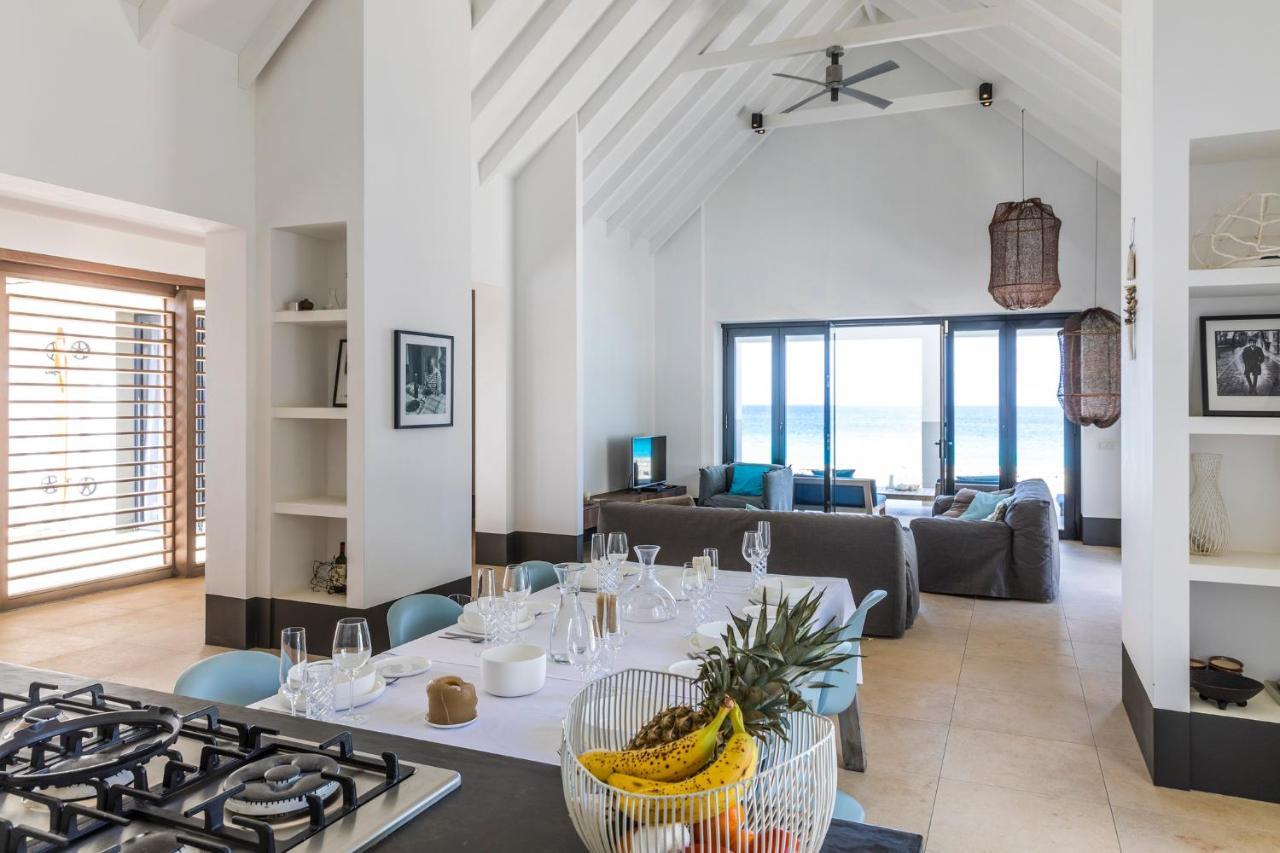 Oceanfront 72 & Sunny Villa Kralendijk  Exterior photo